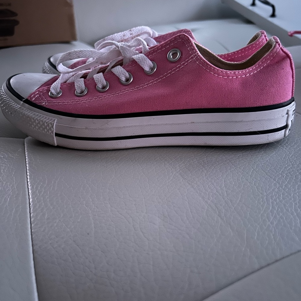 Converse Women's Sneakers in Pink and White - Picture 2 of 6